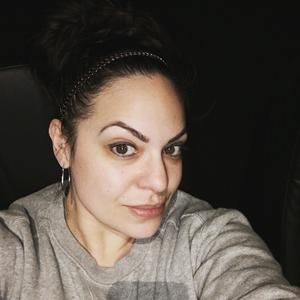 Meet your Posher, Amada